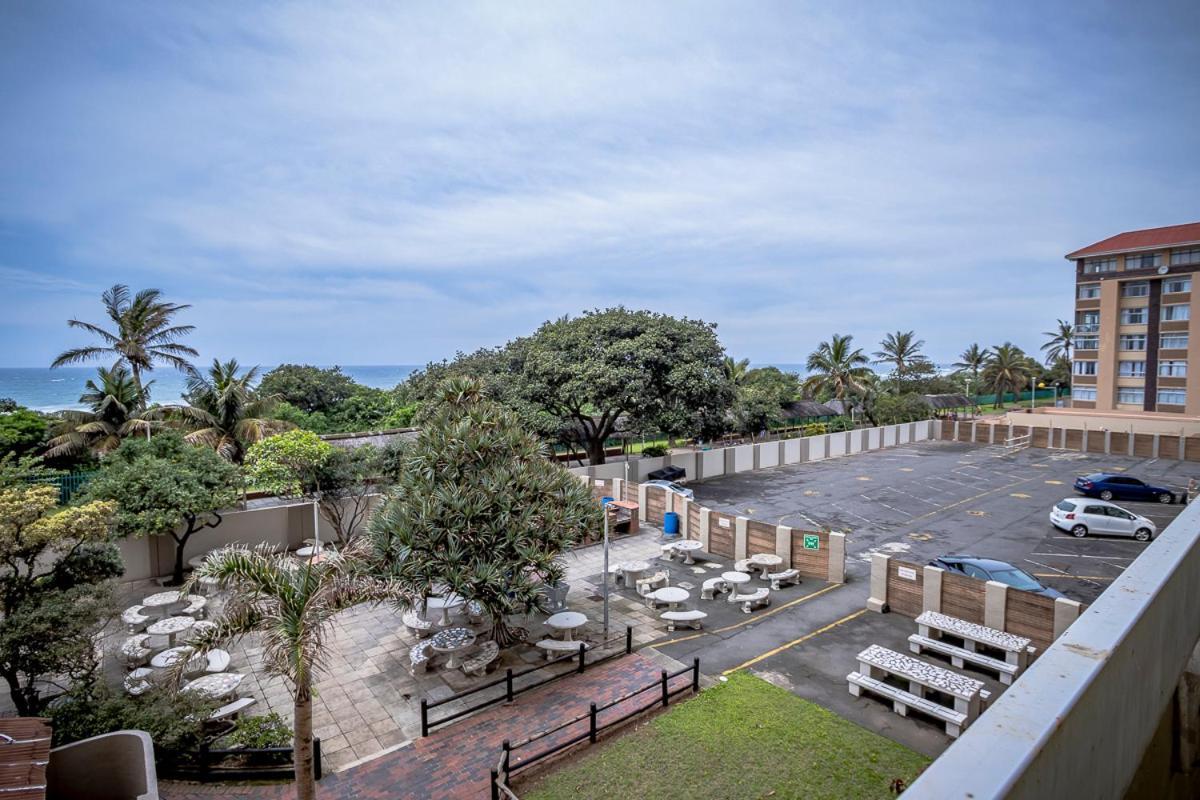 17 Stella Maris Seaside @ Van'S Apartment Amanzimtoti Exterior photo