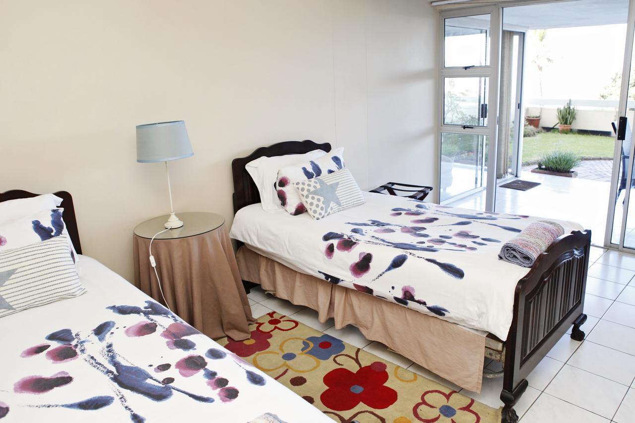 17 Stella Maris Seaside @ Van'S Amanzimtoti Exterior photo