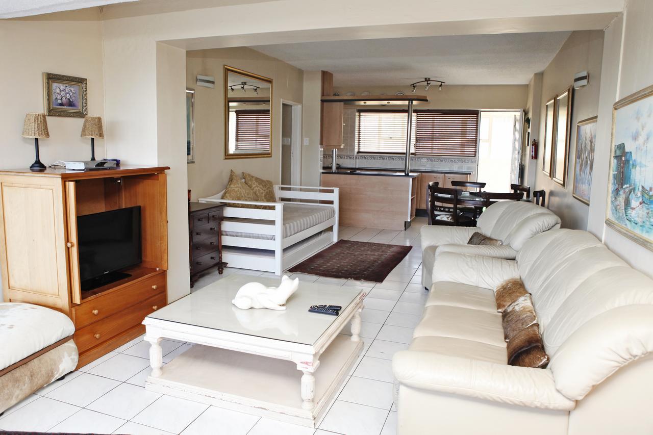 17 Stella Maris Seaside @ Van'S Amanzimtoti Exterior photo